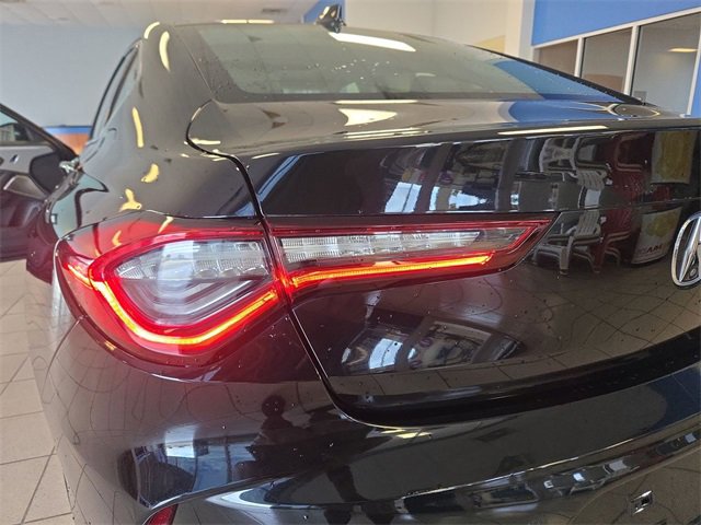 Certified 2022 Acura TLX w/ Technology Package image 28