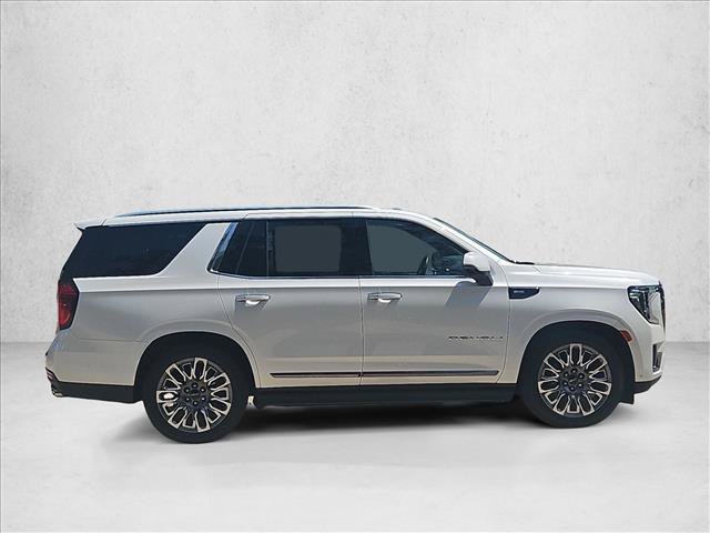 Used 2024 GMC Yukon Denali Ultimate AWD/4WD image 4