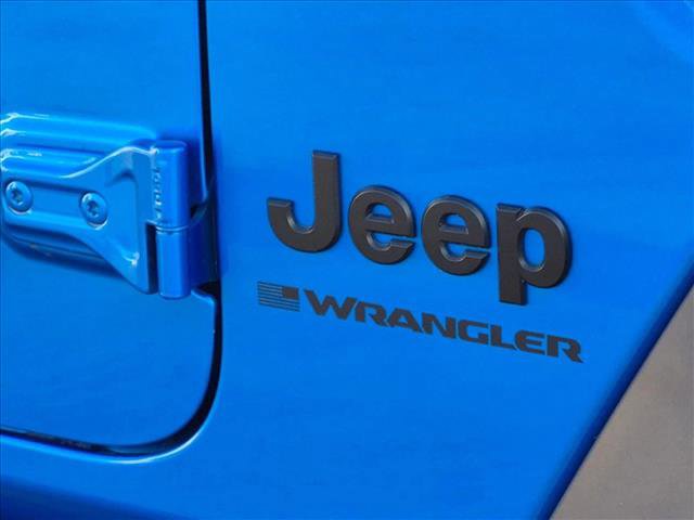 Used 2025 Jeep Wrangler Sport AWD/4WD image 9