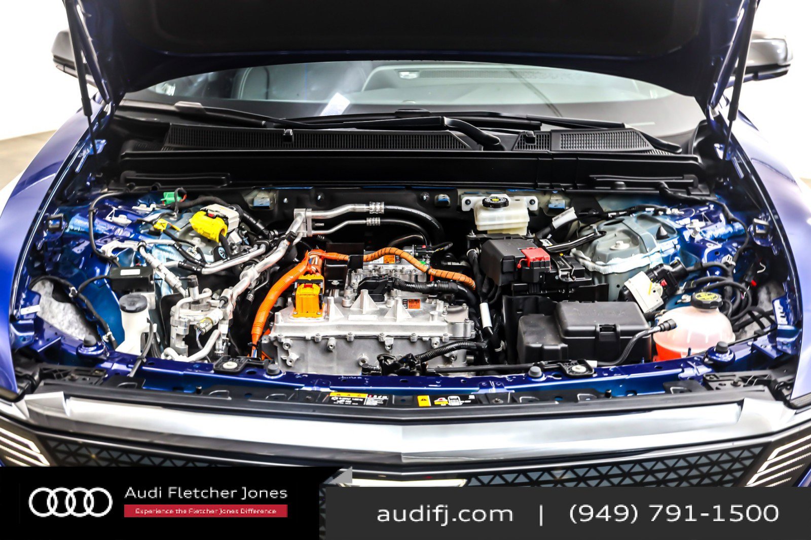 Used 2025 Cadillac Lyriq Sport image 11