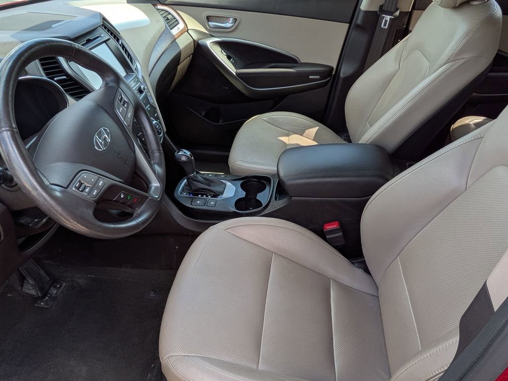 Used 2017 Hyundai Santa Fe Limited w/ Cargo Package image 12