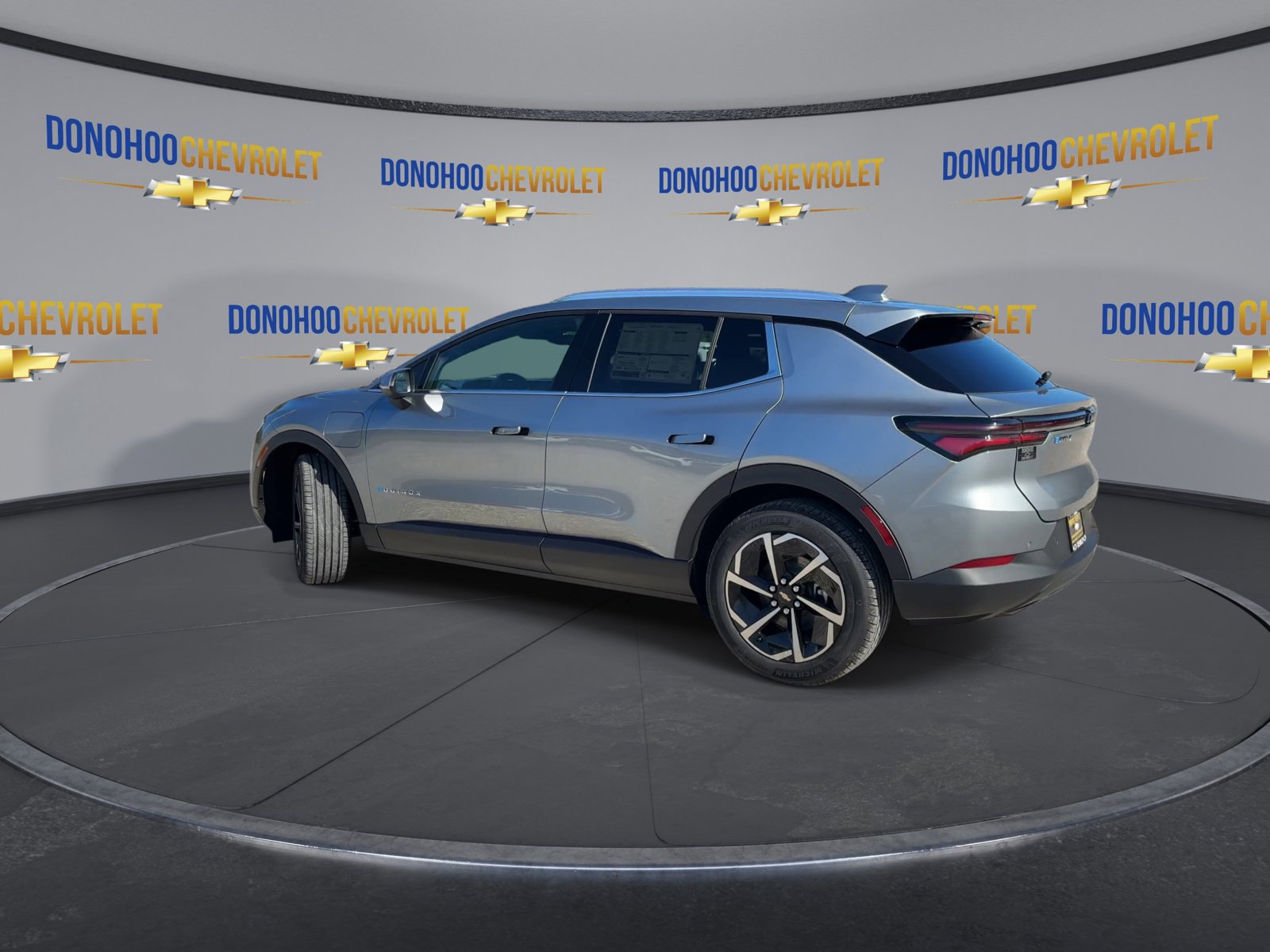 New 2026 Chevrolet Equinox EV LT image 9