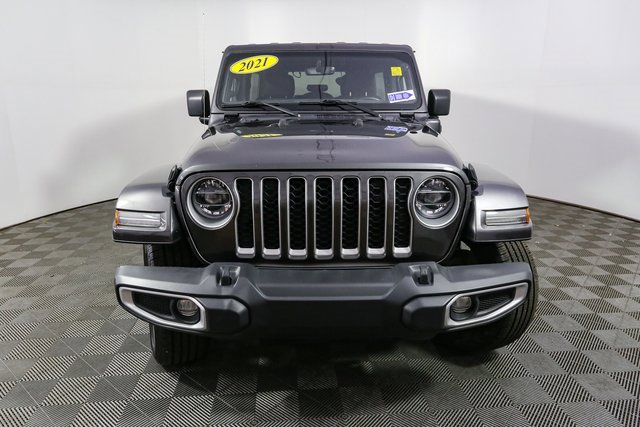 Used 2021 Jeep Wrangler Unlimited Sahara w/ Cold Weather Group image 4
