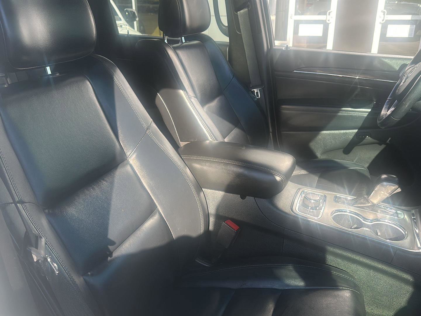 Used 2020 Jeep Grand Cherokee Limited image 5