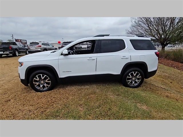 Used 2023 GMC Acadia SLT image 28