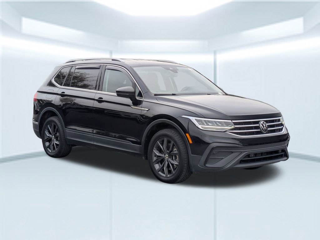 Used 2022 Volkswagen Tiguan SE image 8