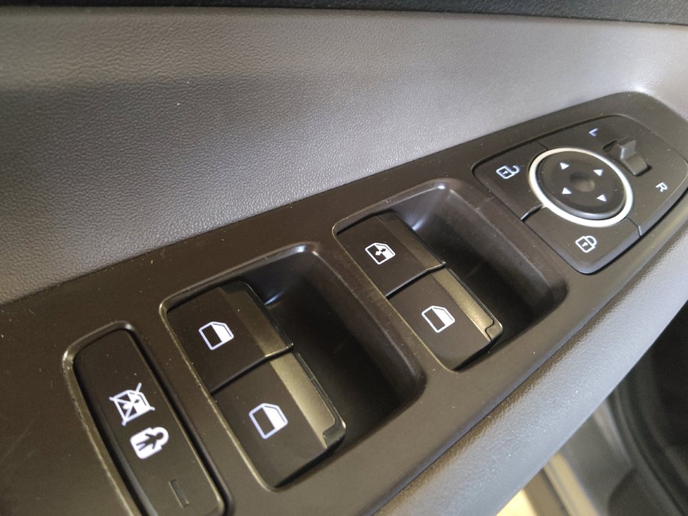 Used 2019 Hyundai Santa Fe SE FWD image 27