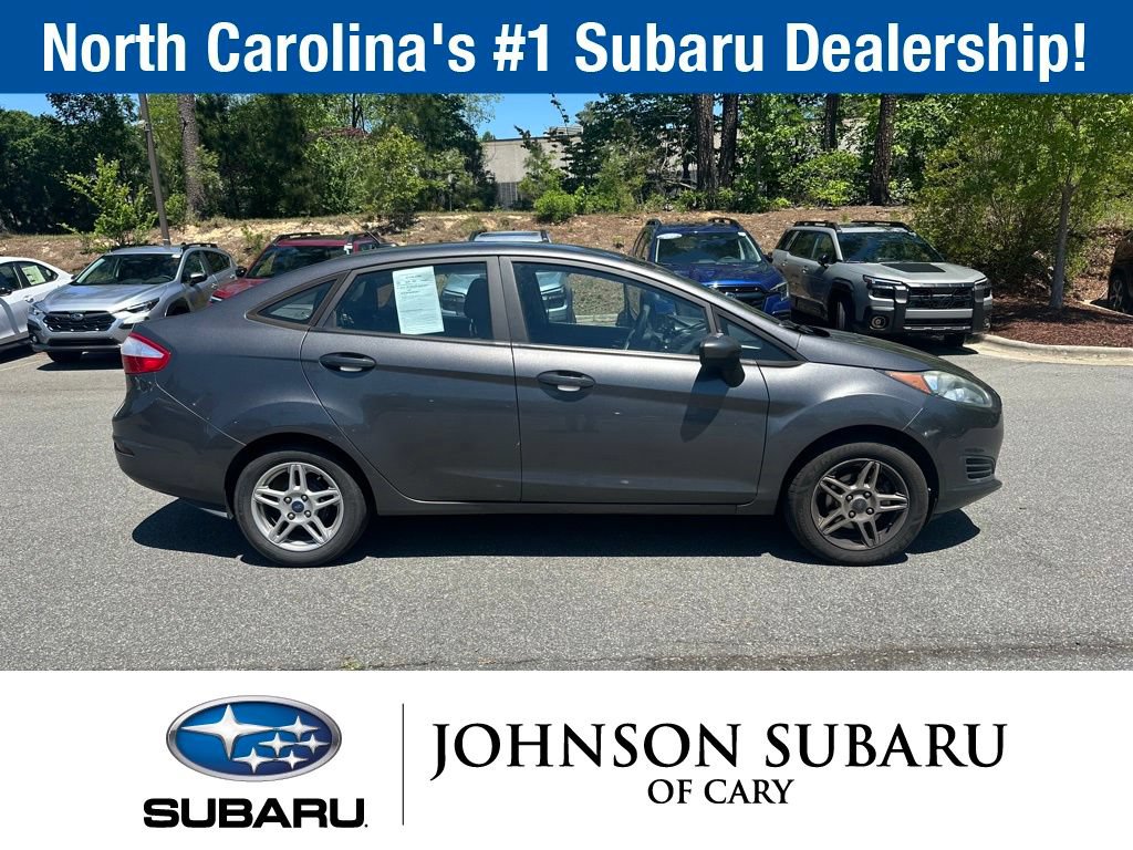 Used 2017 Ford Fiesta SE FWD image 4