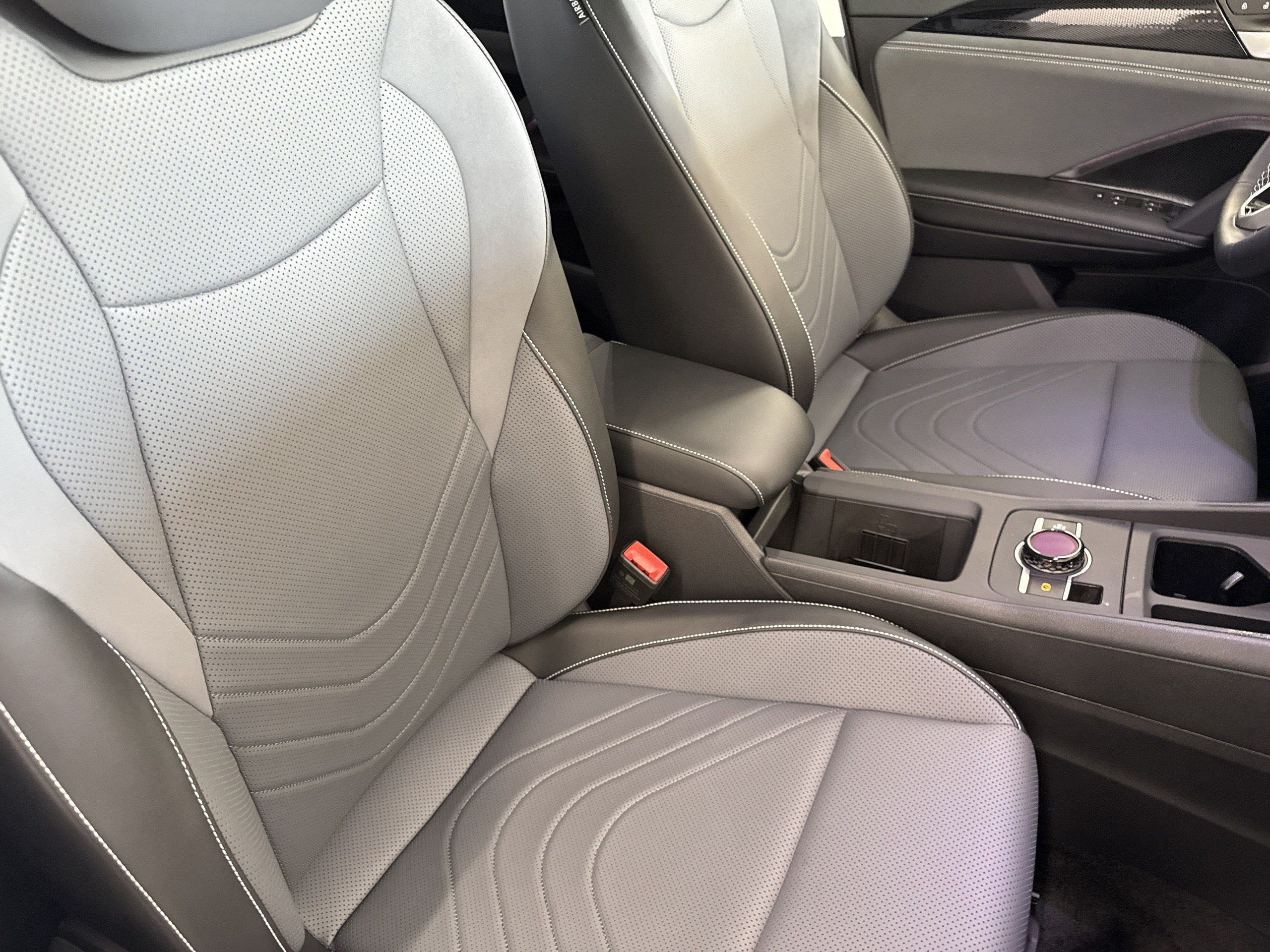 New 2026 Volkswagen Tiguan SE FWD image 27
