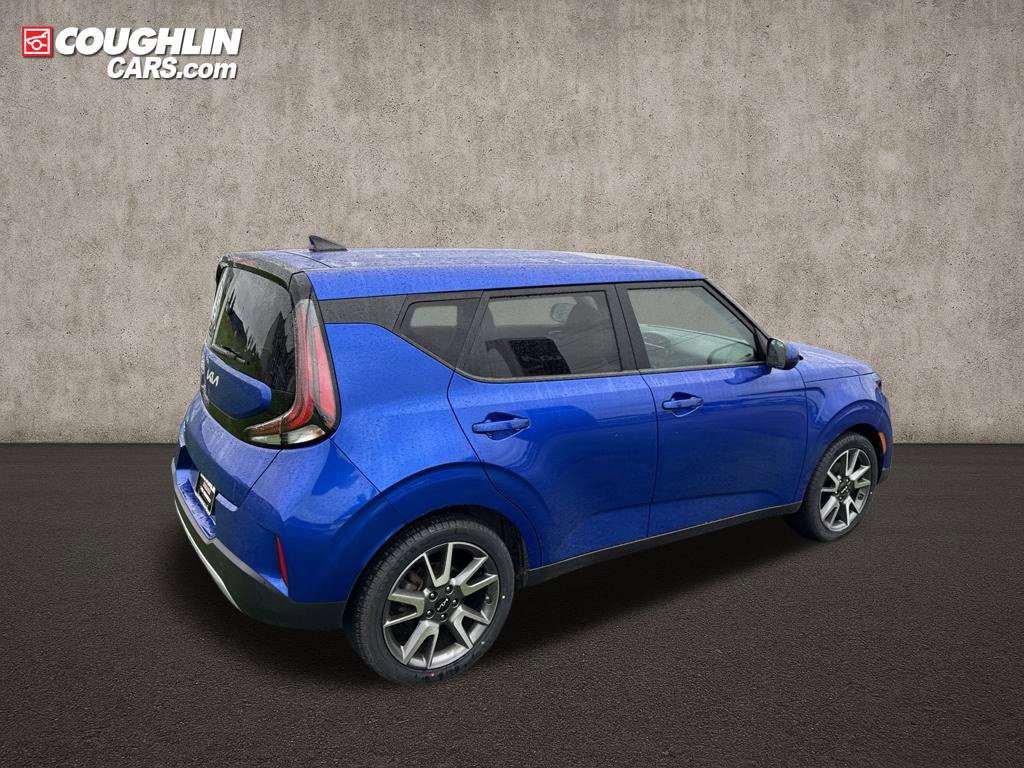 Used 2024 Kia Soul EX w/ Option Group 015 FWD image 8