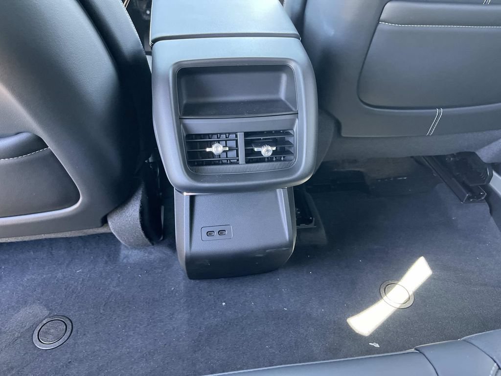 New 2026 Cadillac Lyriq Sport AWD/4WD image 17