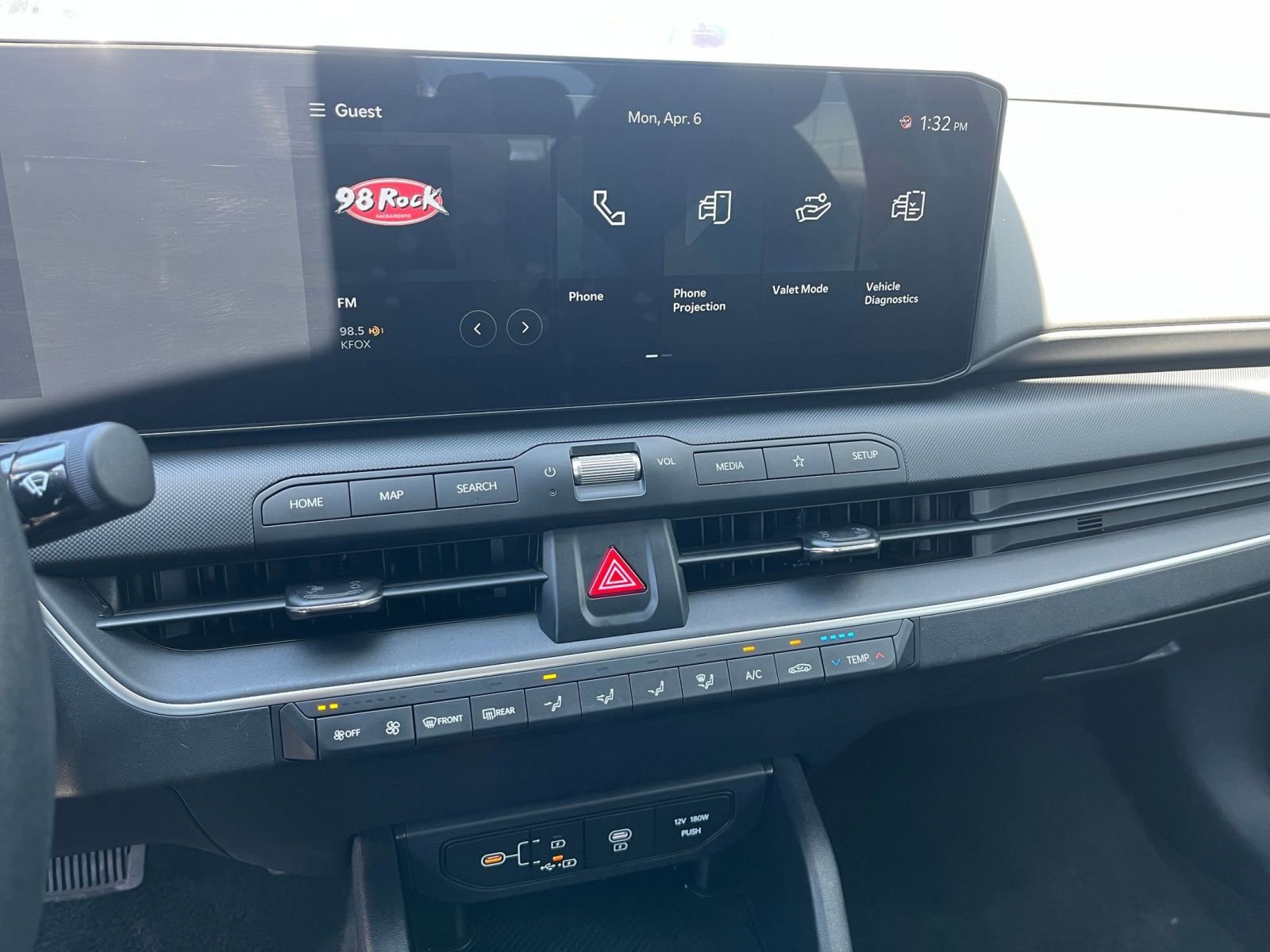 Used 2025 Kia K4 LXS image 17
