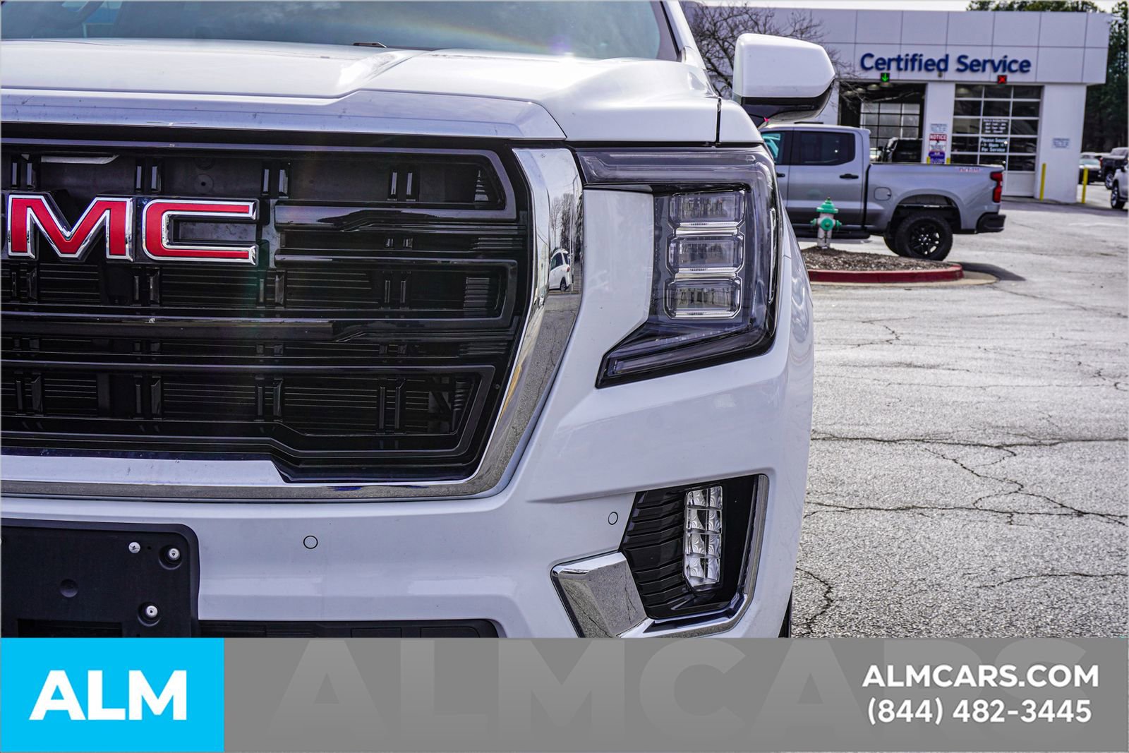 Used 2024 GMC Yukon SLE w/ LPO, Floor Liner Package image 17