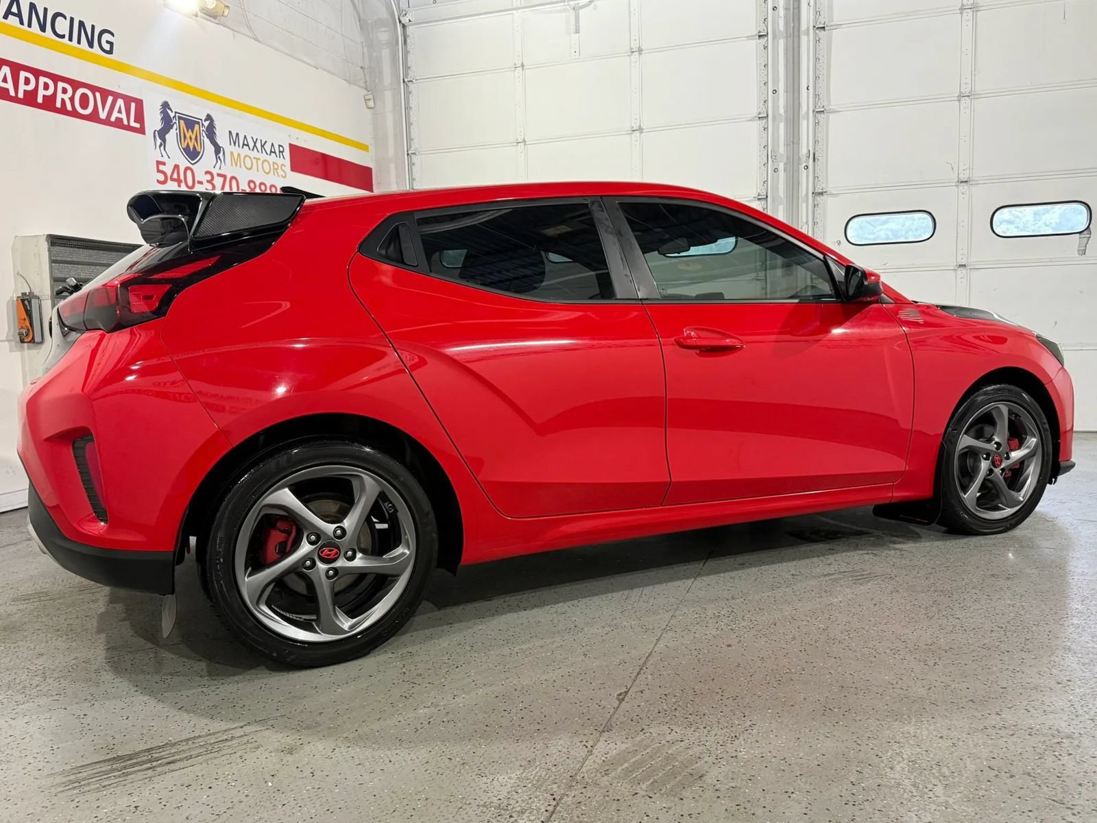 Used 2019 Hyundai Veloster 2.0 FWD image 6
