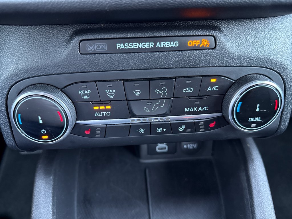Used 2025 Ford Escape ST-Line Select AWD/4WD image 15