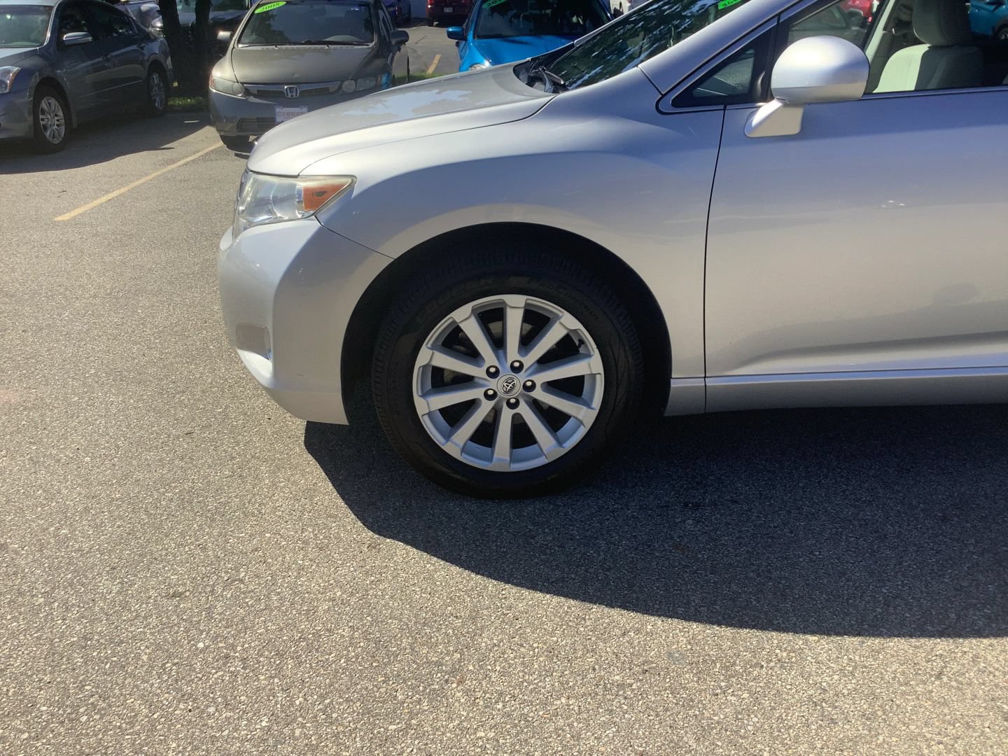 Used 2011 Toyota Venza AWD w/ Convenience Pkg image 28