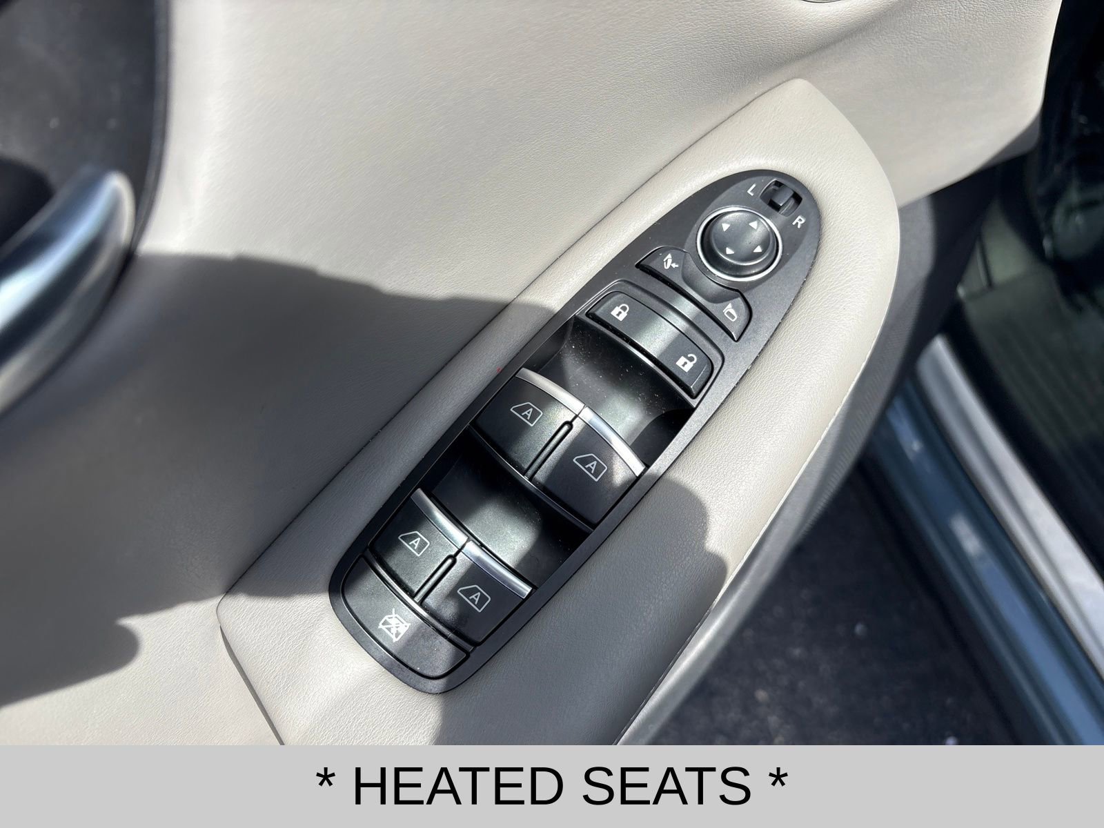 Certified 2023 INFINITI QX50 Luxe w/ Cargo Package image 11