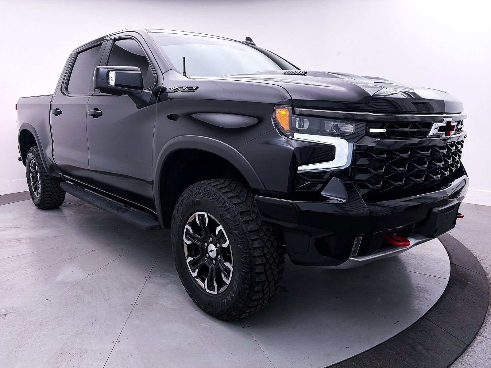 Used 2024 Chevrolet Silverado 1500 ZR2 w/ Technology Package image 14