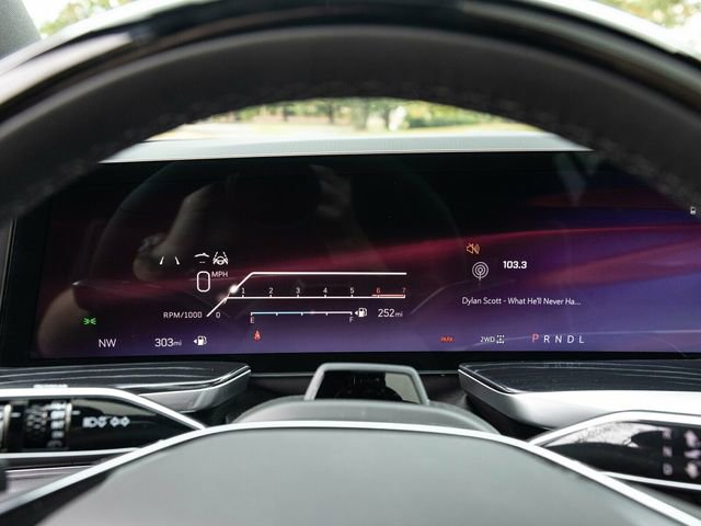 Used 2026 Cadillac Escalade ESV Sport w/ Touring Package image 33