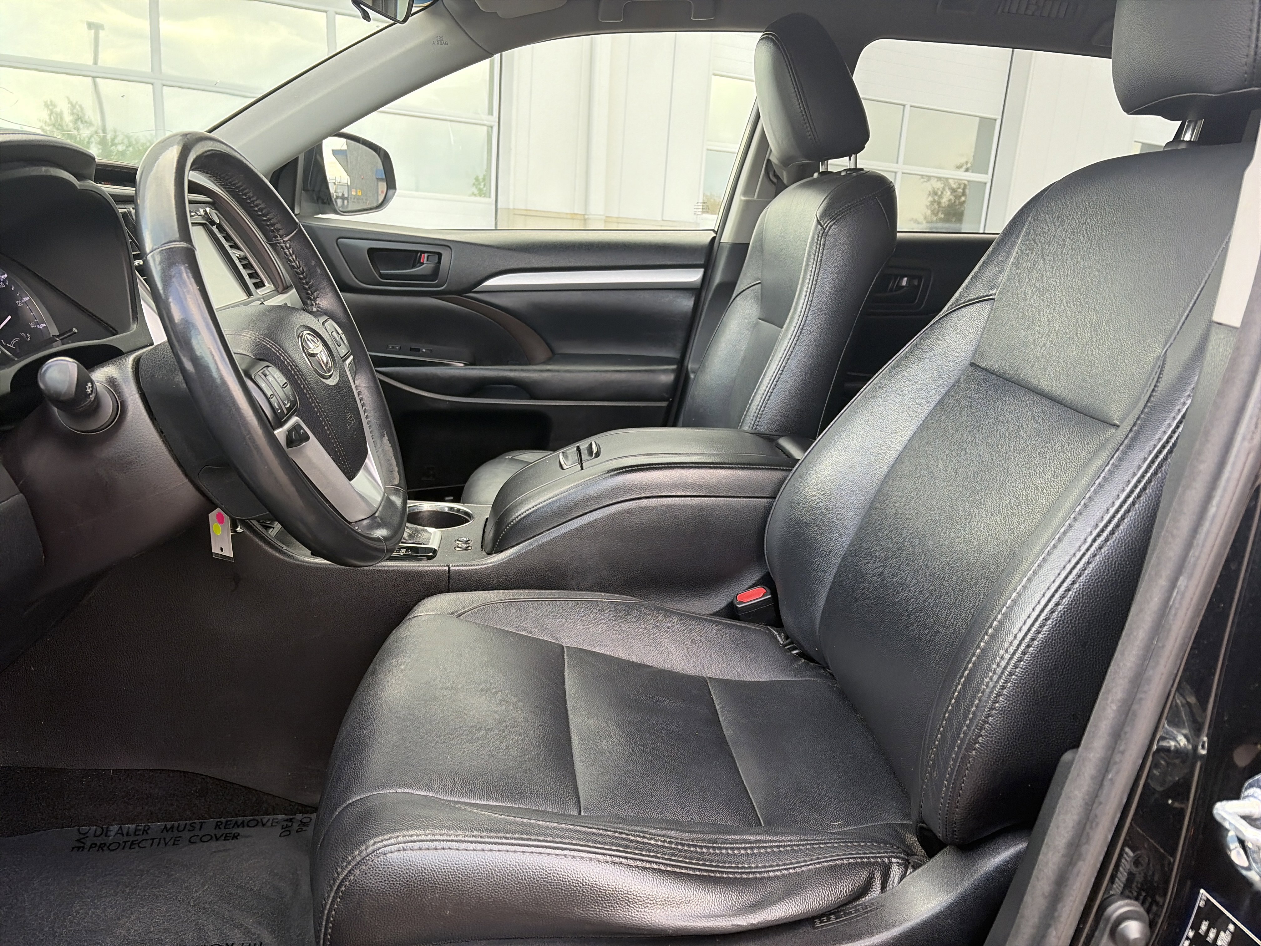 Used 2018 Toyota Highlander Plus AWD/4WD image 16