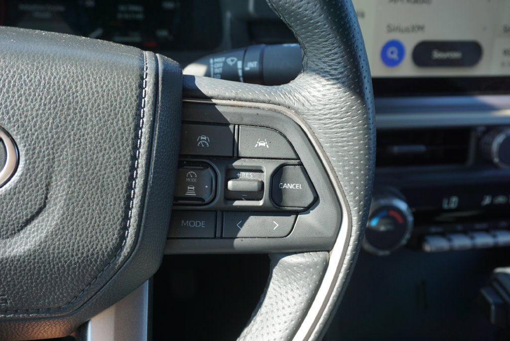Used 2025 Toyota Tacoma TRD Off-Road AWD/4WD image 24