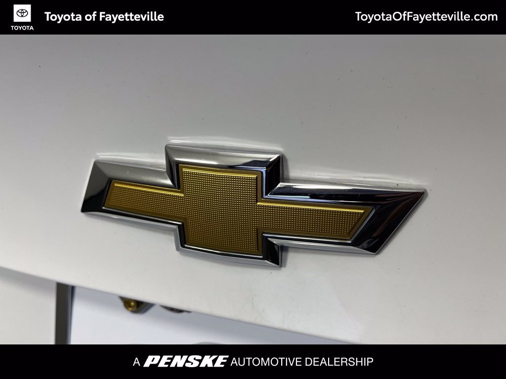 Used 2023 Chevrolet Malibu LT FWD image 15