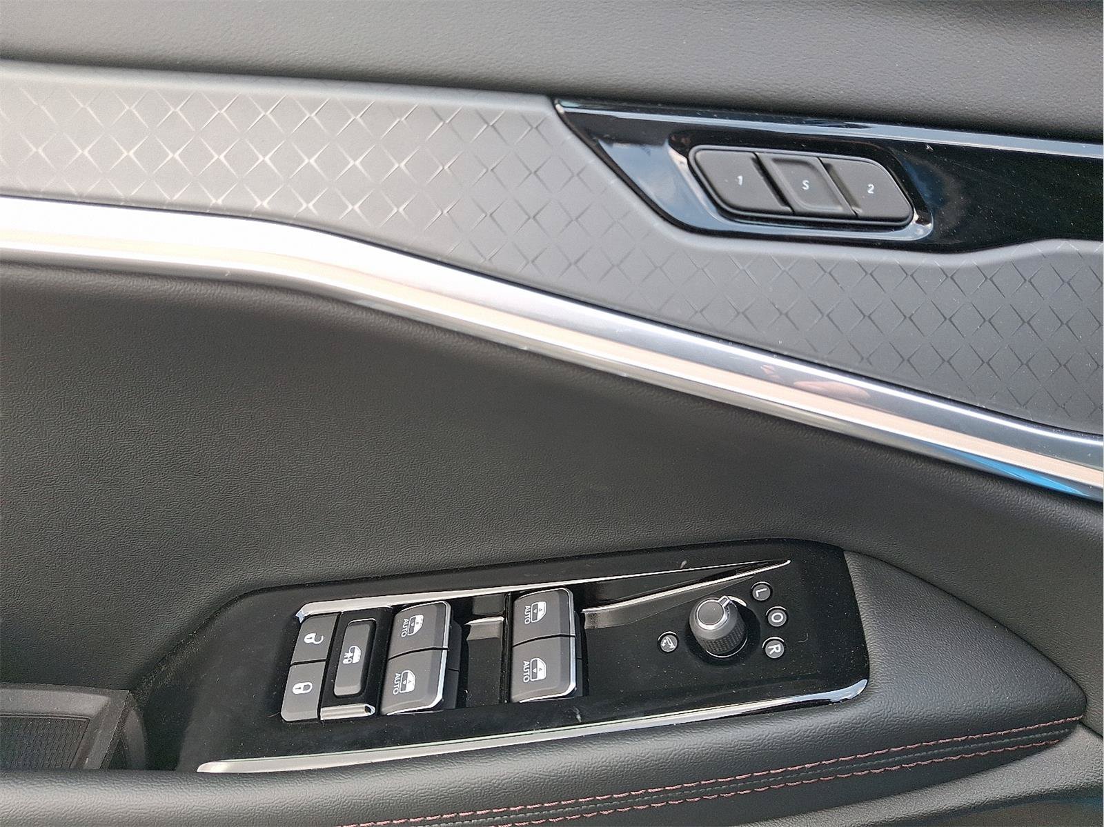 New 2025 Jeep Wagoneer S Limited AWD/4WD image 8