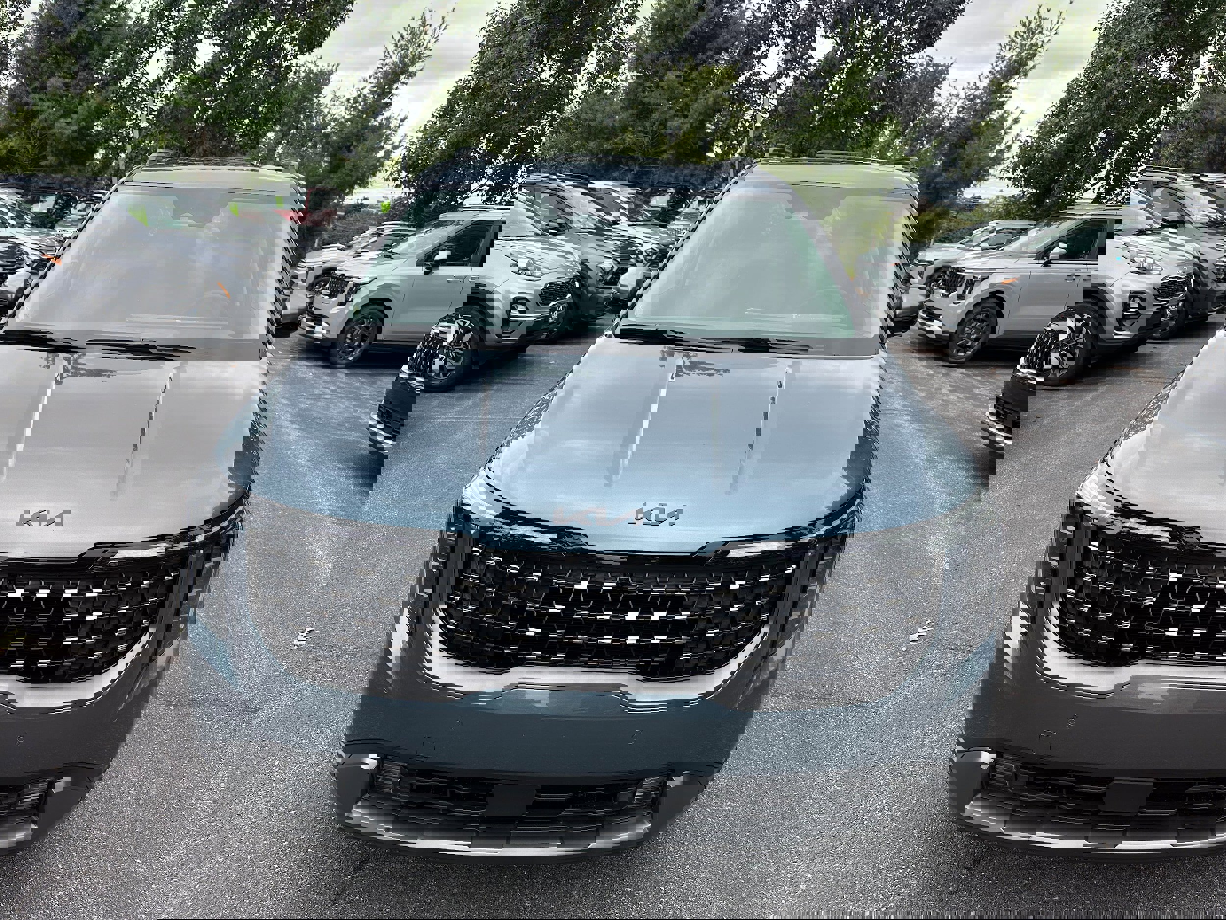 New 2026 Kia Carnival SX w/ SX Dark Edition Package image 2