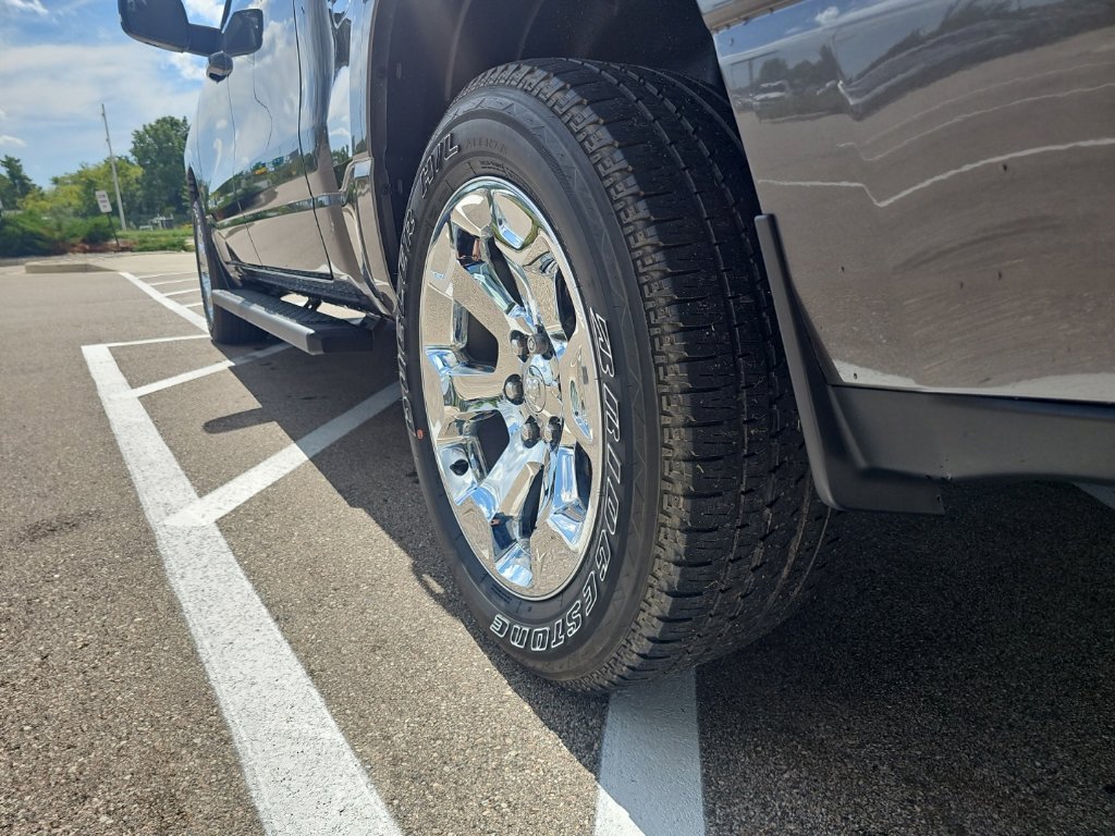 Used 2023 RAM 1500 Big Horn AWD/4WD image 40