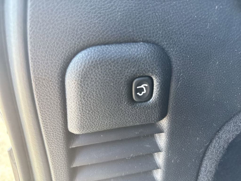 Used 2020 Jeep Grand Cherokee Limited AWD/4WD image 18