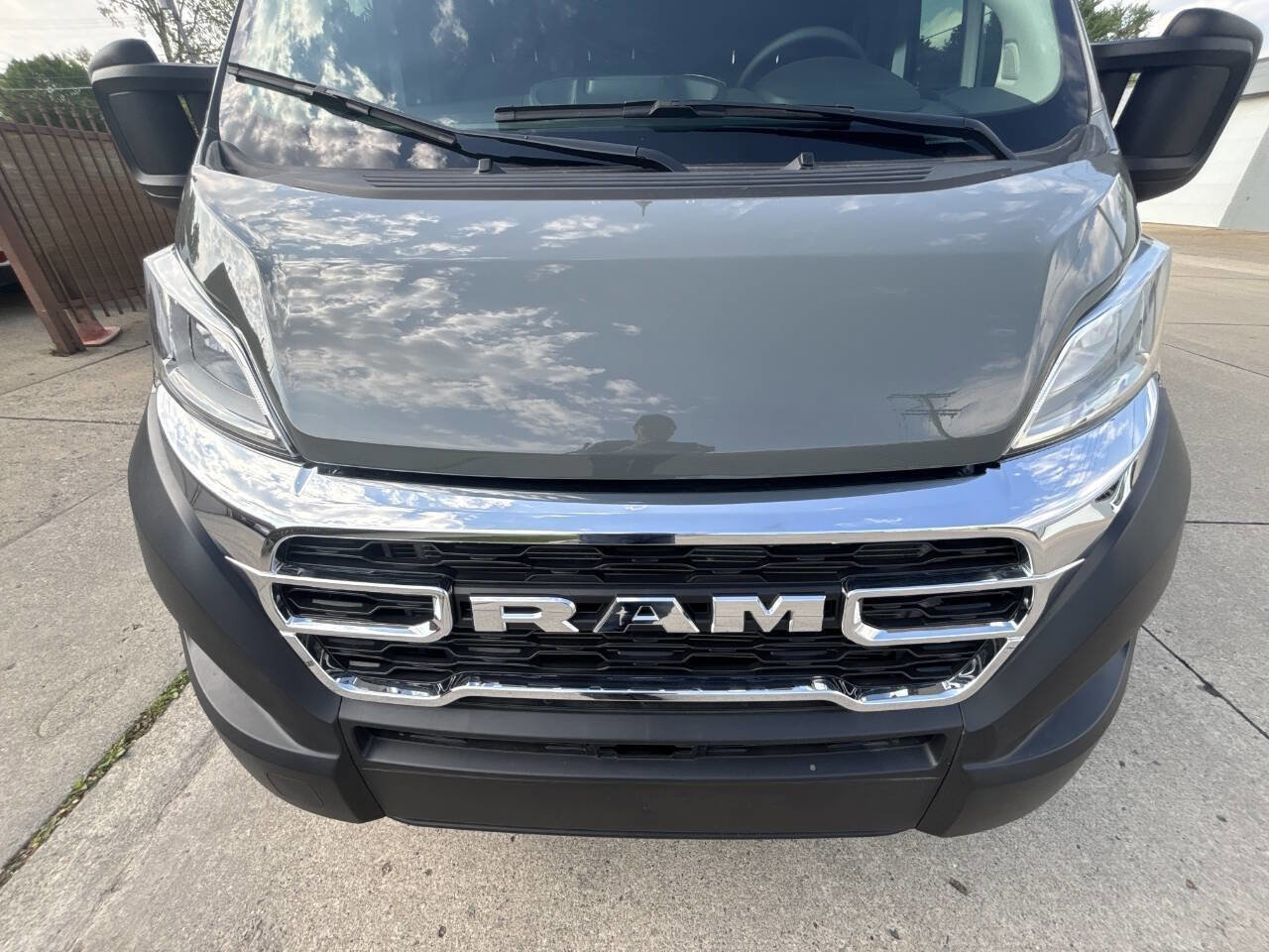 Used 2023 RAM ProMaster 2500 w/ Premium Appearance Group image 23