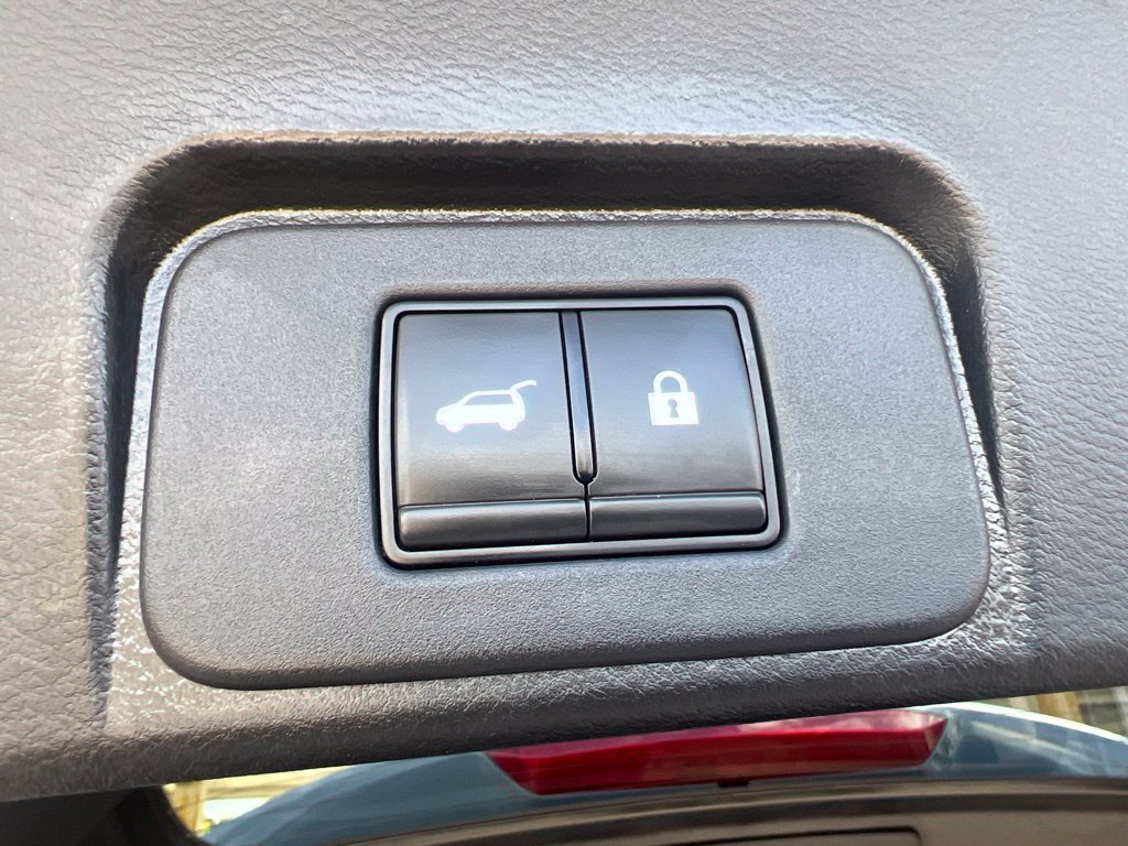 Used 2022 Nissan Rogue SL w/ SL Premium Package FWD image 15