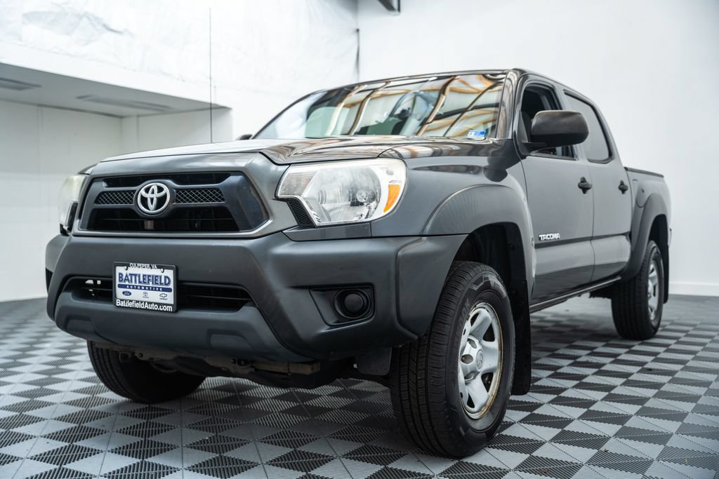 Used 2014 Toyota Tacoma PreRunner w/ Convenience Package RWD image 3