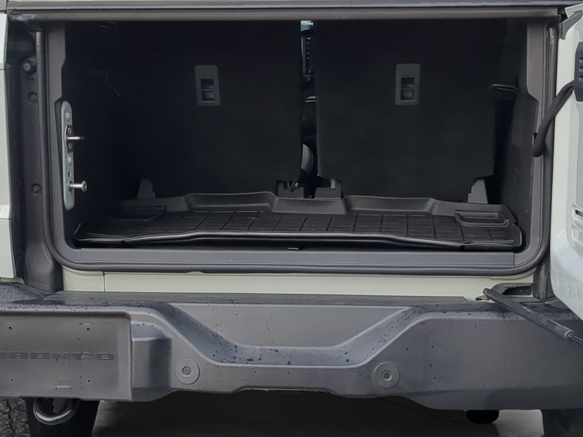 Certified 2023 Ford Bronco Outer Banks AWD/4WD image 46