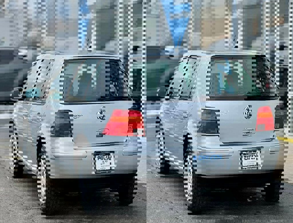 Used 2005 Volkswagen Golf GL image 23