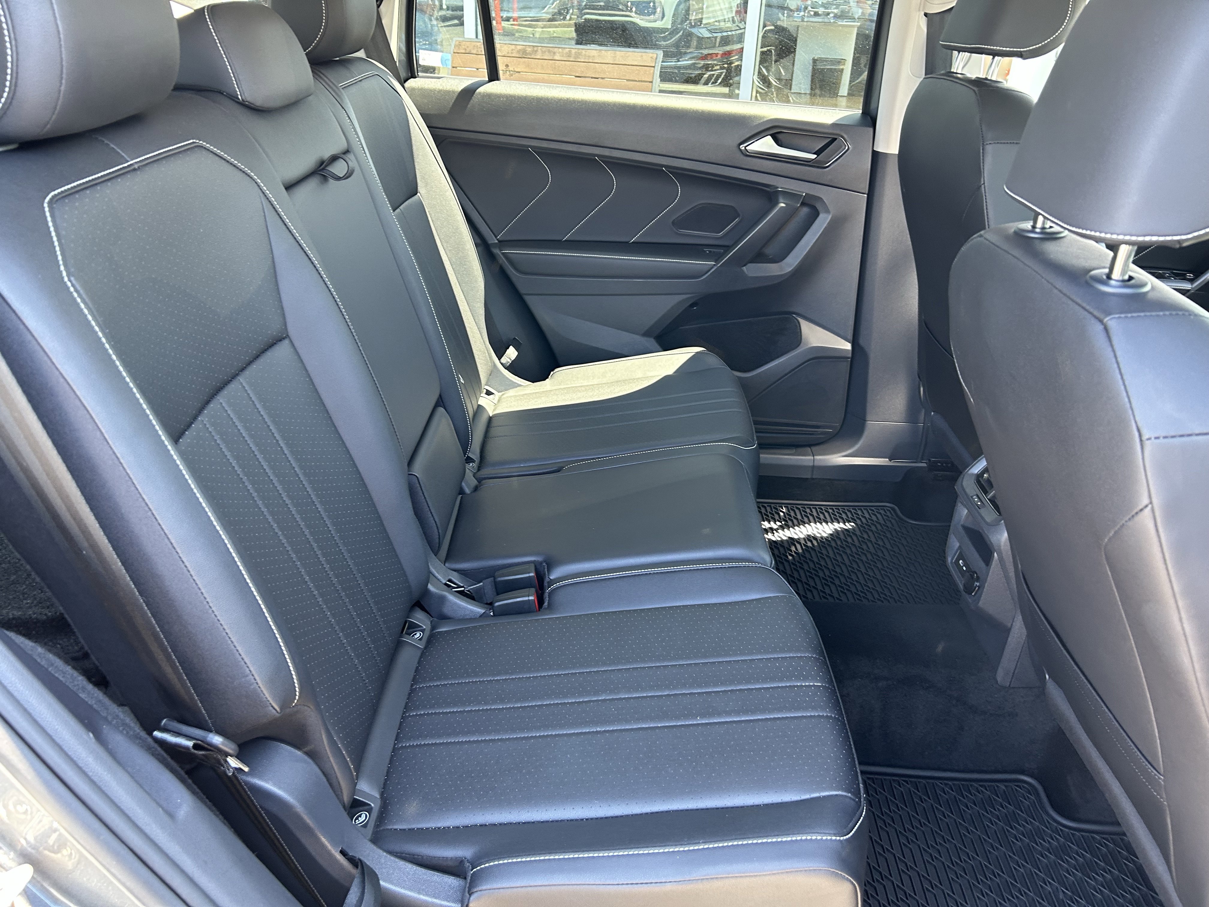 Certified 2023 Volkswagen Tiguan SE AWD/4WD image 24