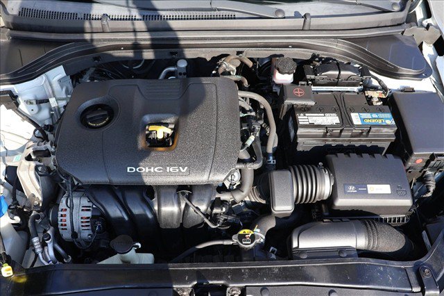 Used 2017 Hyundai Elantra SE FWD image 30
