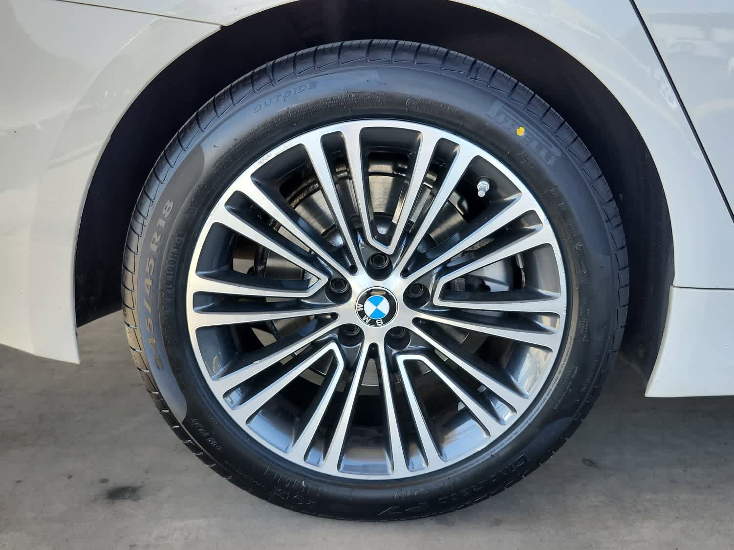 Used 2017 BMW 530i RWD image 10