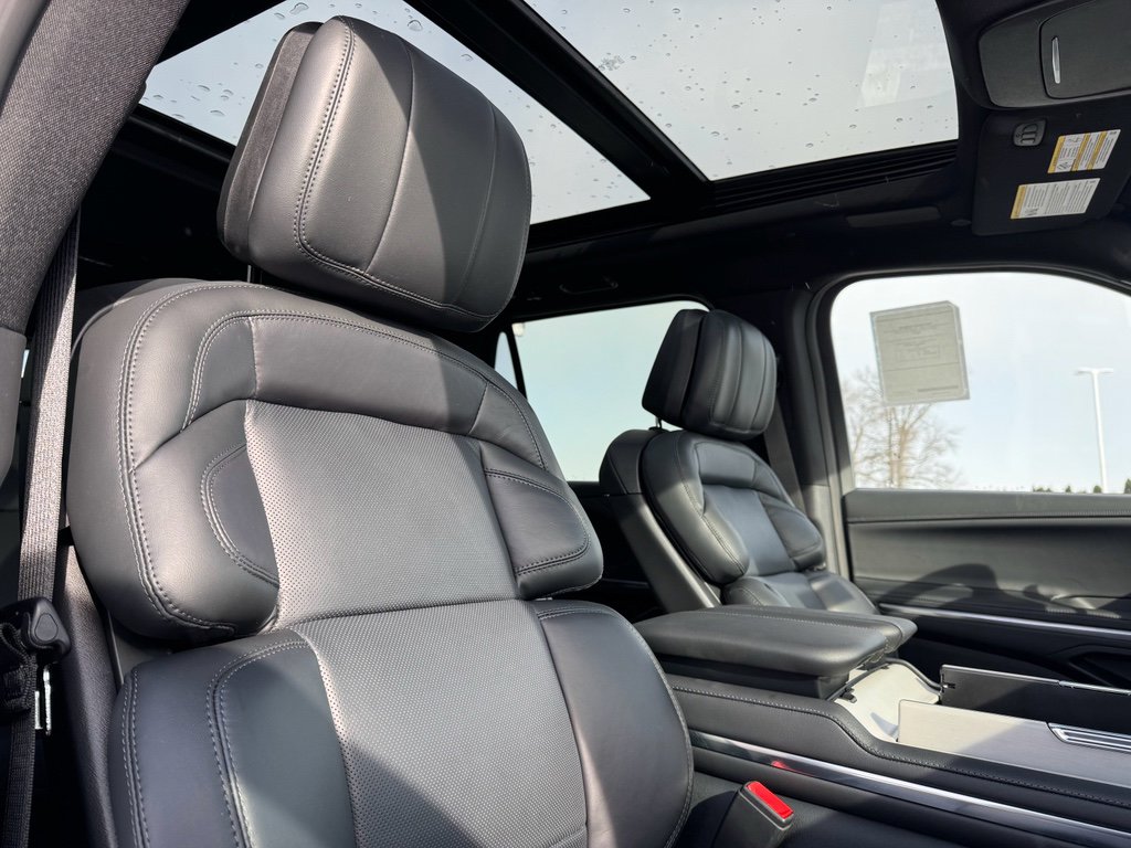 New 2026 Lincoln Navigator Reserve w/ Jet Appearance Package image 19