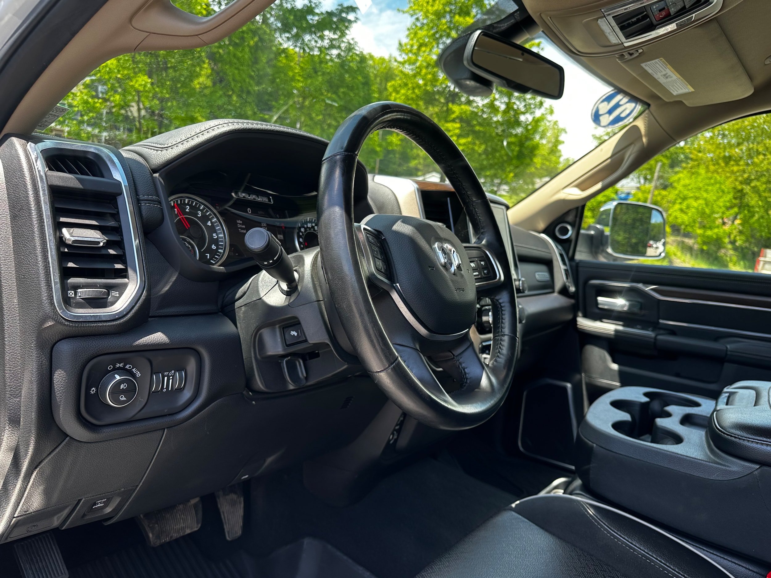 Used 2022 RAM 2500 Laramie AWD/4WD image 22