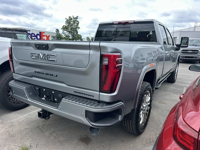 Used 2026 GMC Sierra 2500 Denali Ultimate w/ LPO, Black Badging Package AWD/4WD image 4