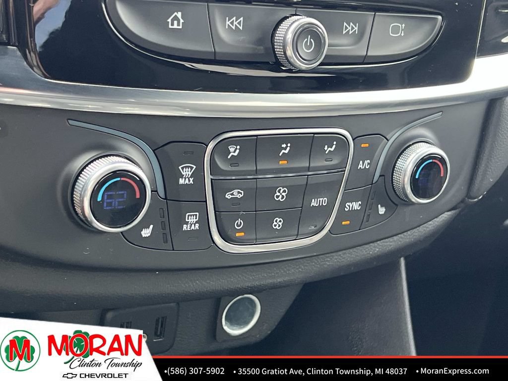 Certified 2023 Chevrolet Traverse LT FWD image 23
