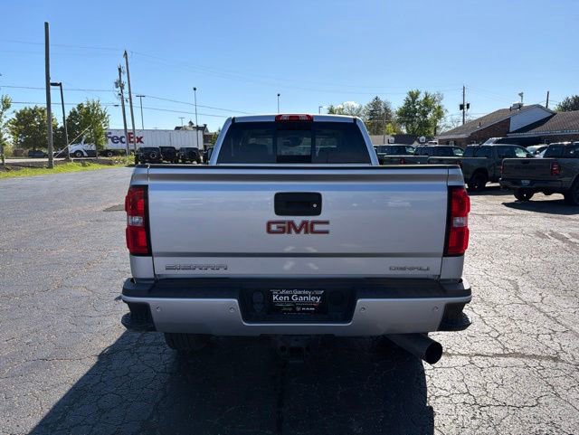 Used 2019 GMC Sierra 2500 Denali w/ Duramax Plus Package AWD/4WD image 6