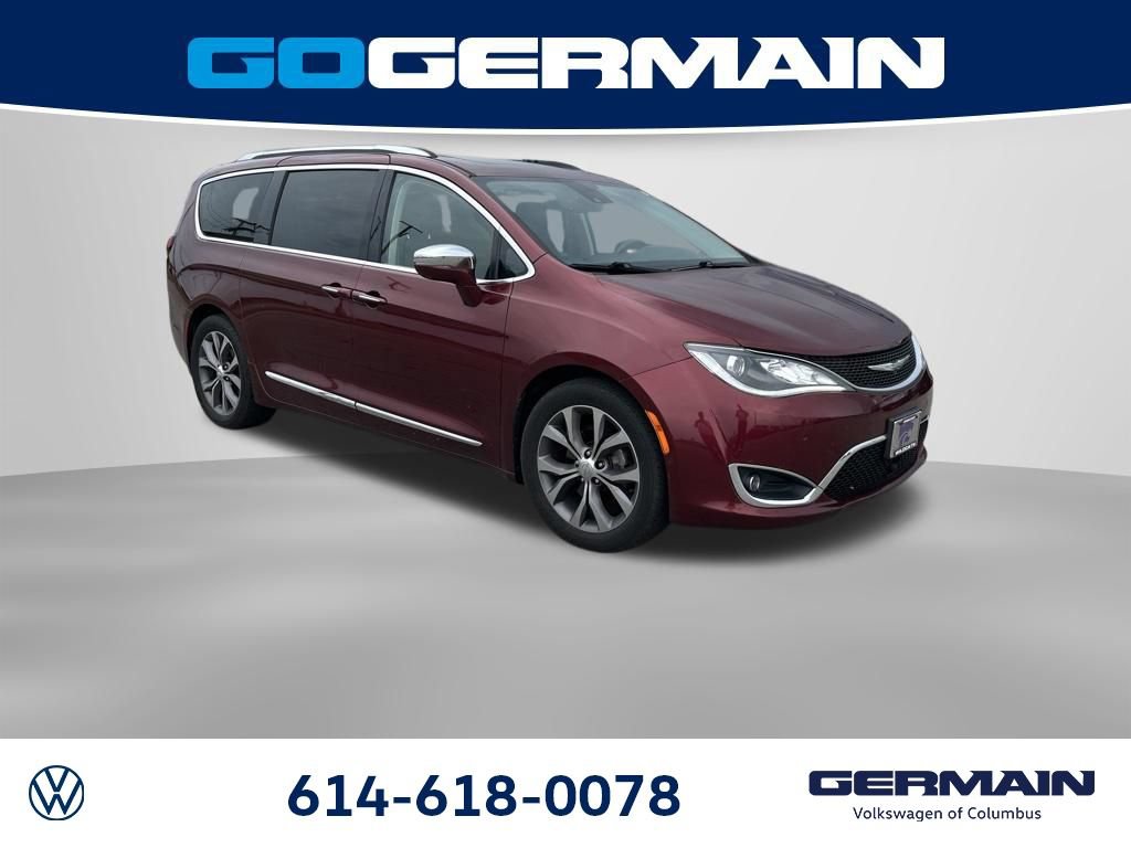 Used 2018 Chrysler Pacifica Limited w/ Tire & Wheel Group FWD image 13
