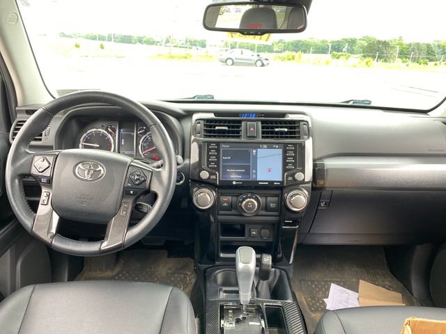 Used 2022 Toyota 4Runner TRD Off-Road Premium w/ Moonroof Package AWD/4WD image 18
