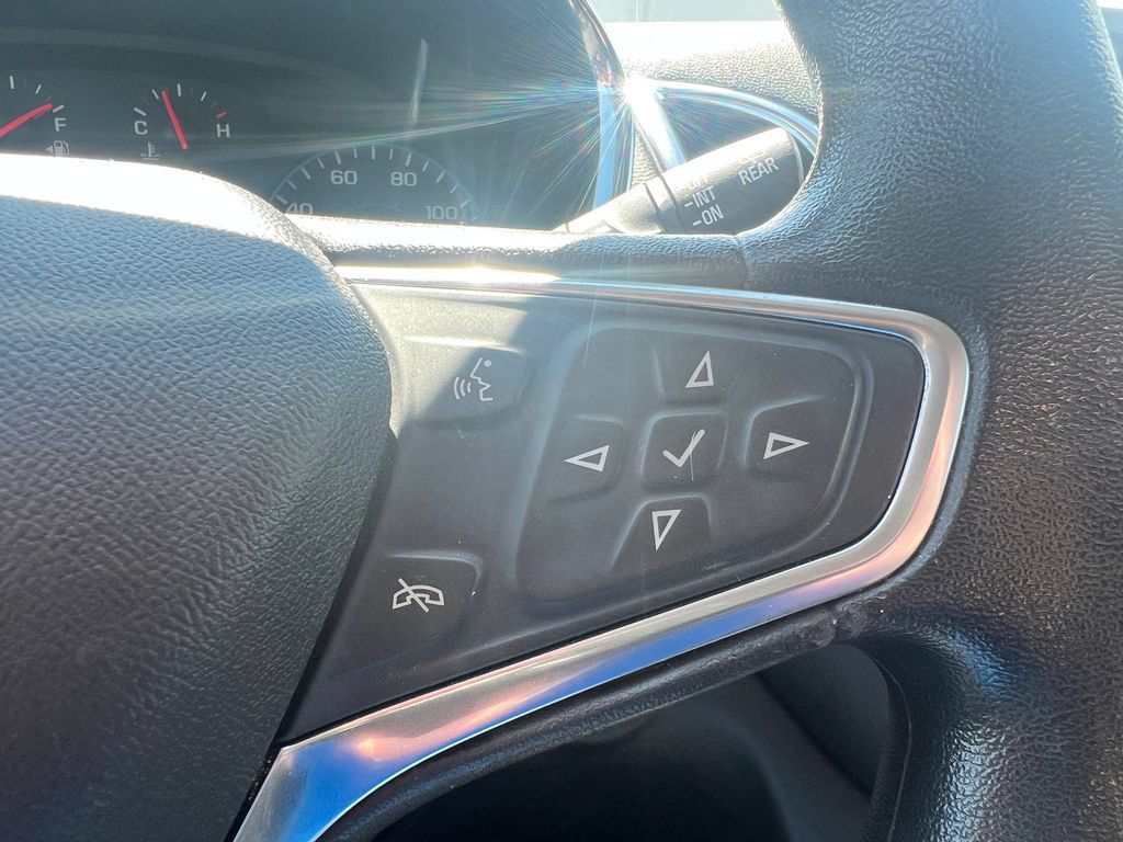 Used 2018 Chevrolet Equinox LT AWD/4WD image 19