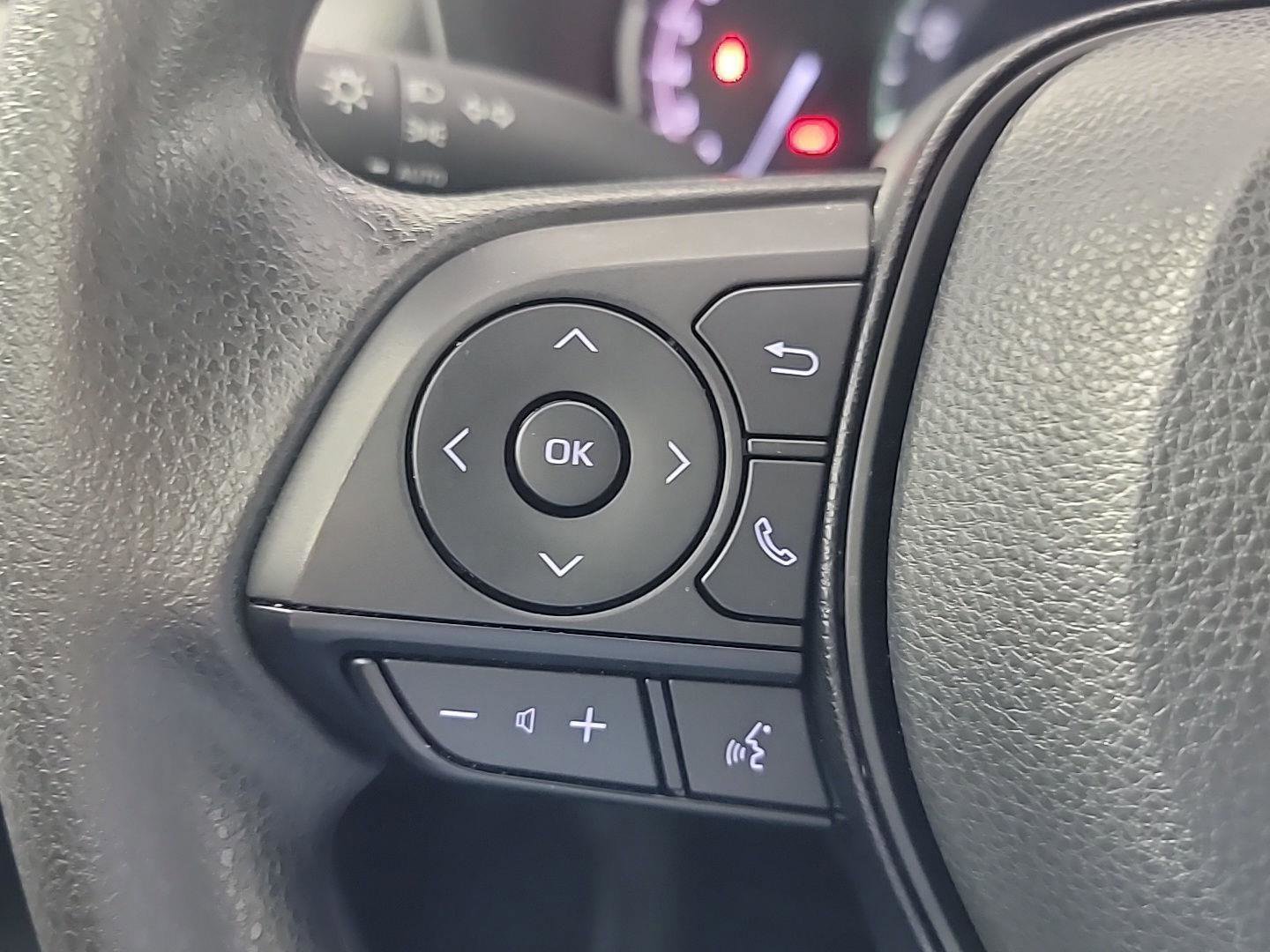 Used 2024 Toyota RAV4 XLE image 26