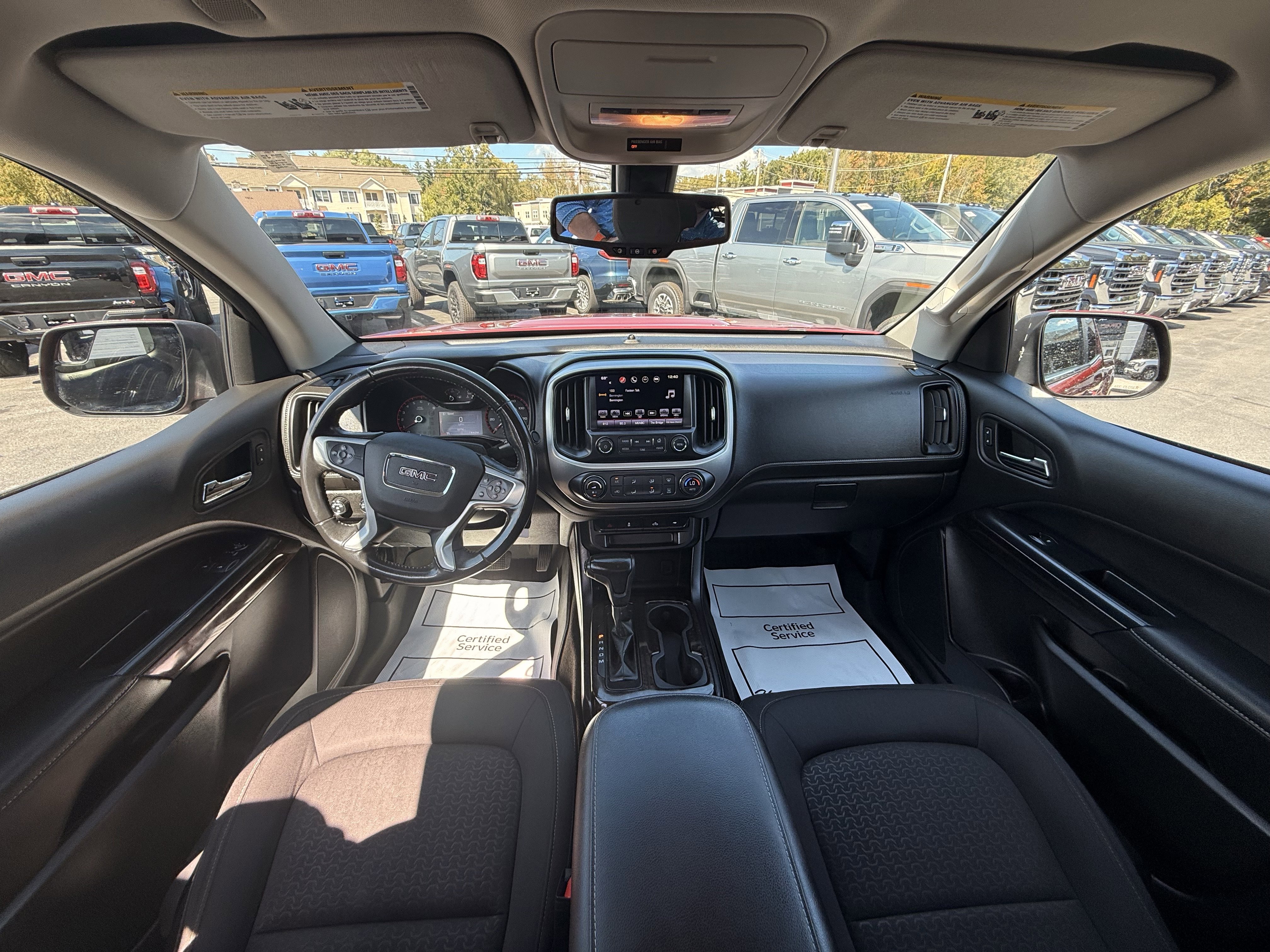 Used 2016 GMC Canyon SLE w/ SLE Convenience Package image 9