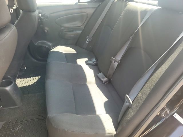 Used 2018 Nissan Versa S FWD image 19