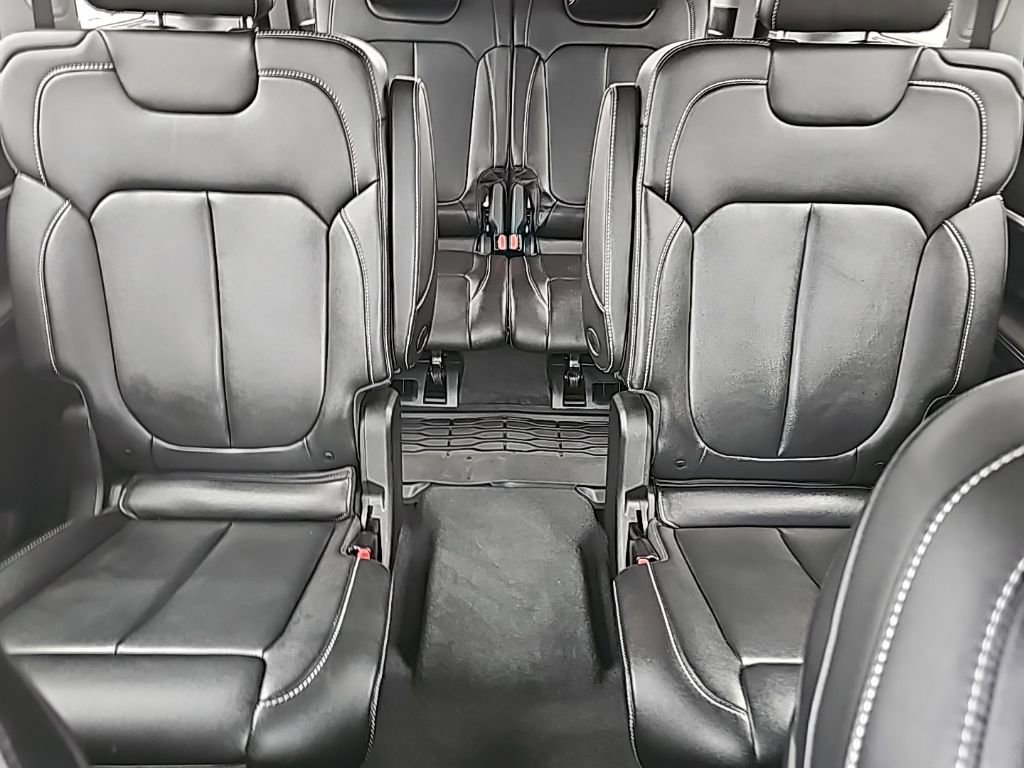 Certified 2023 Jeep Grand Cherokee L Limited image 34